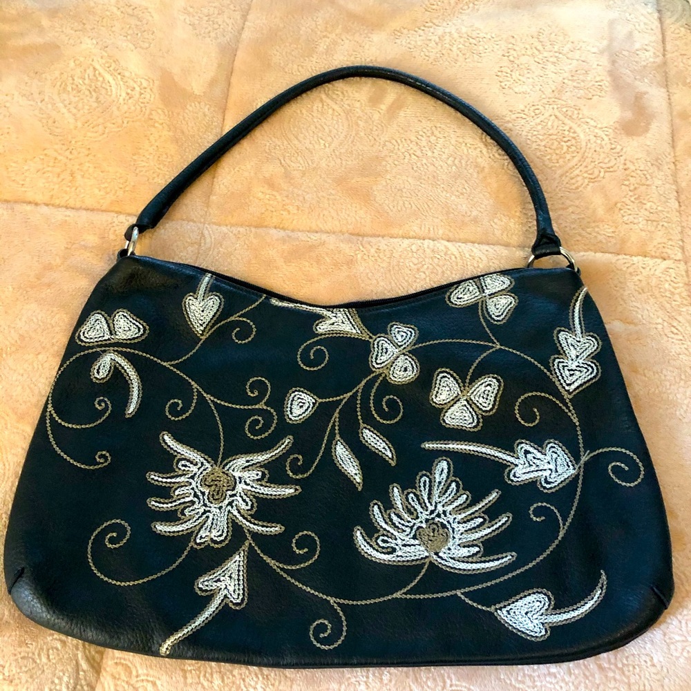 Berge “Made in Italy” Black Embroidered Shoulder Bag
